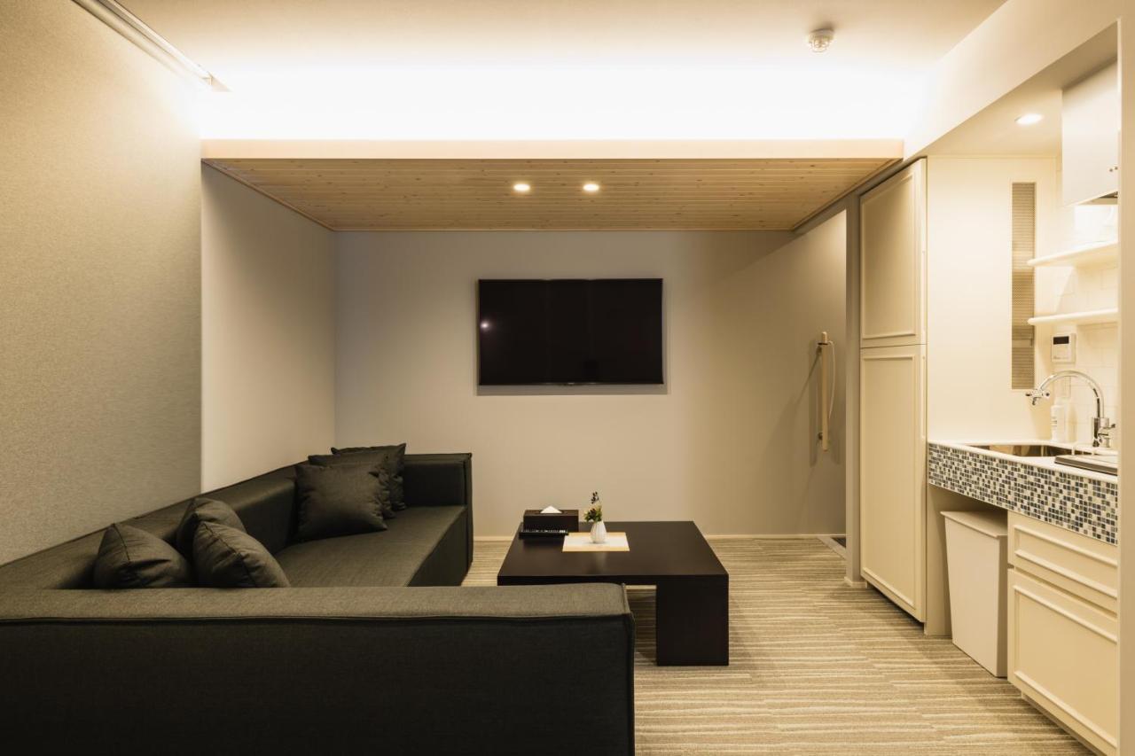 Aparthotel Grand Base Yakuin Odori Fukuoka  Esterno foto