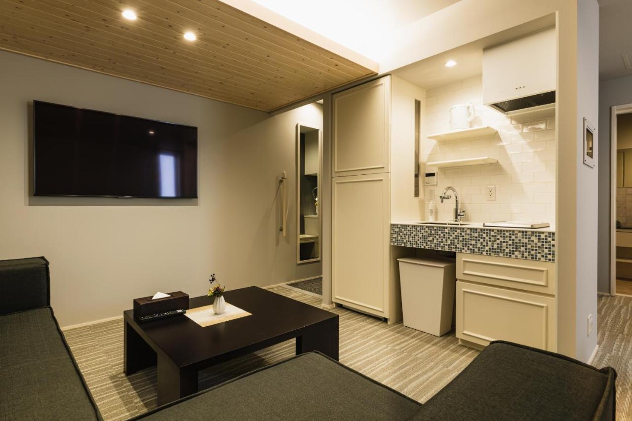 Aparthotel Grand Base Yakuin Odori Fukuoka  Esterno foto