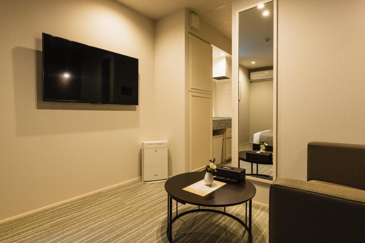 Aparthotel Grand Base Yakuin Odori Fukuoka  Esterno foto