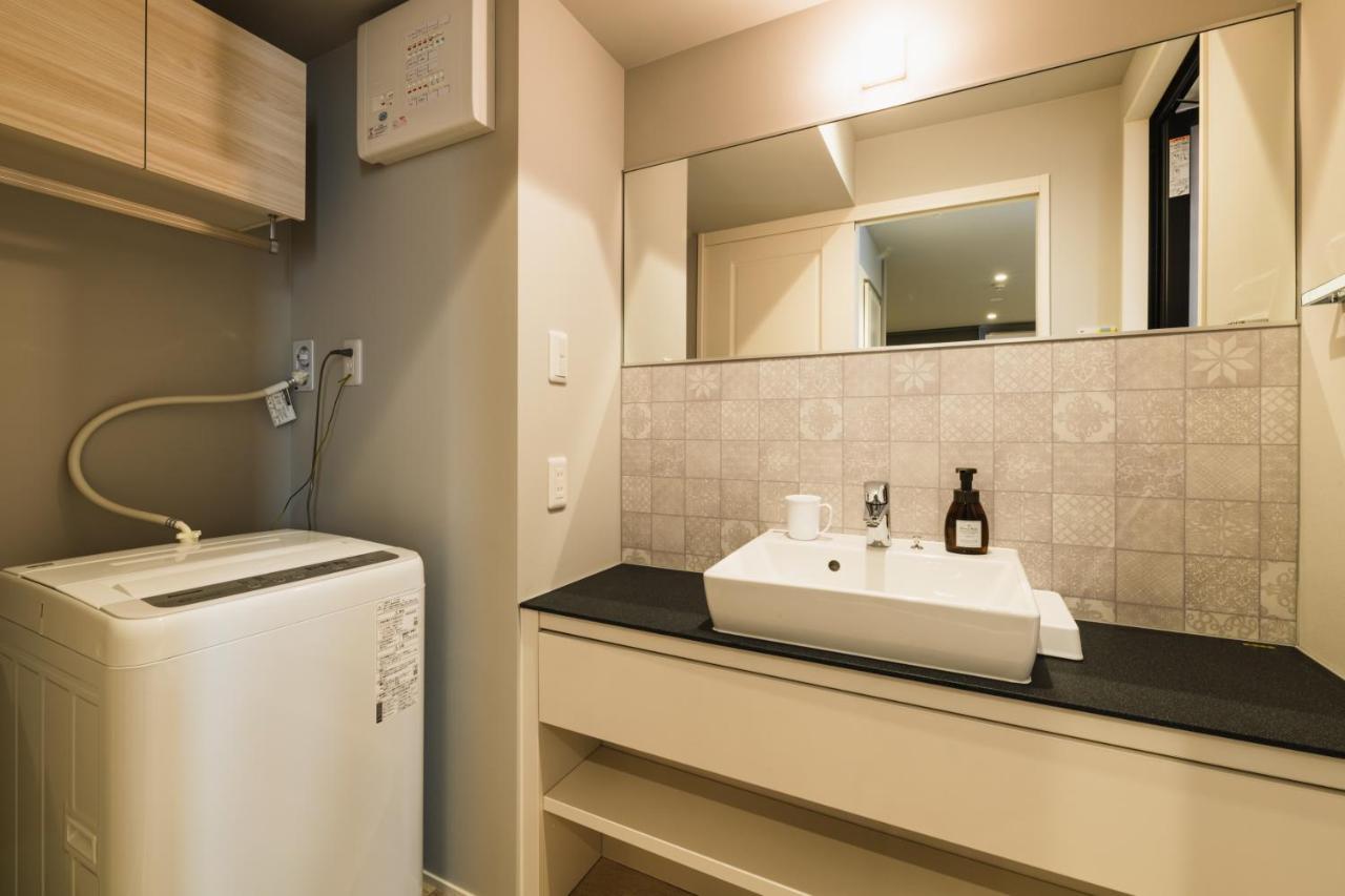 Aparthotel Grand Base Yakuin Odori Fukuoka  Esterno foto
